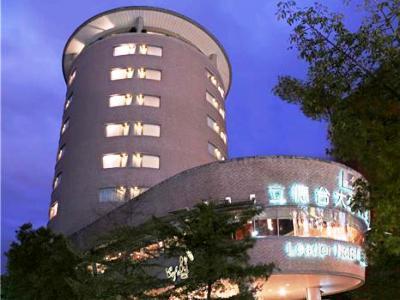 Leader Hotel Taipei Bagian luar foto